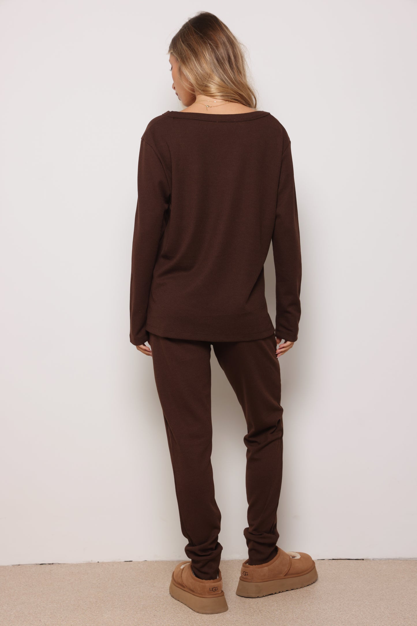 חליפת וופל ליאל