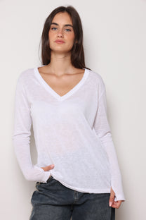 חולצת וי סלאב קרעים כפפה