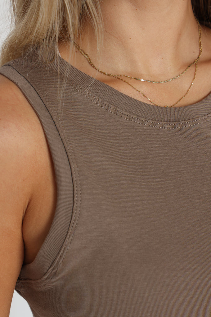 גופיית פיינריב לוסי