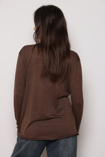 חולצת וי סלאב קרעים כפפה