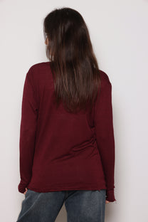 חולצת וי סלאב קרעים כפפה