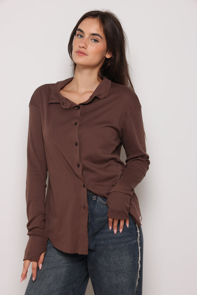 חולצת פיינריב מכופתרת גזורה