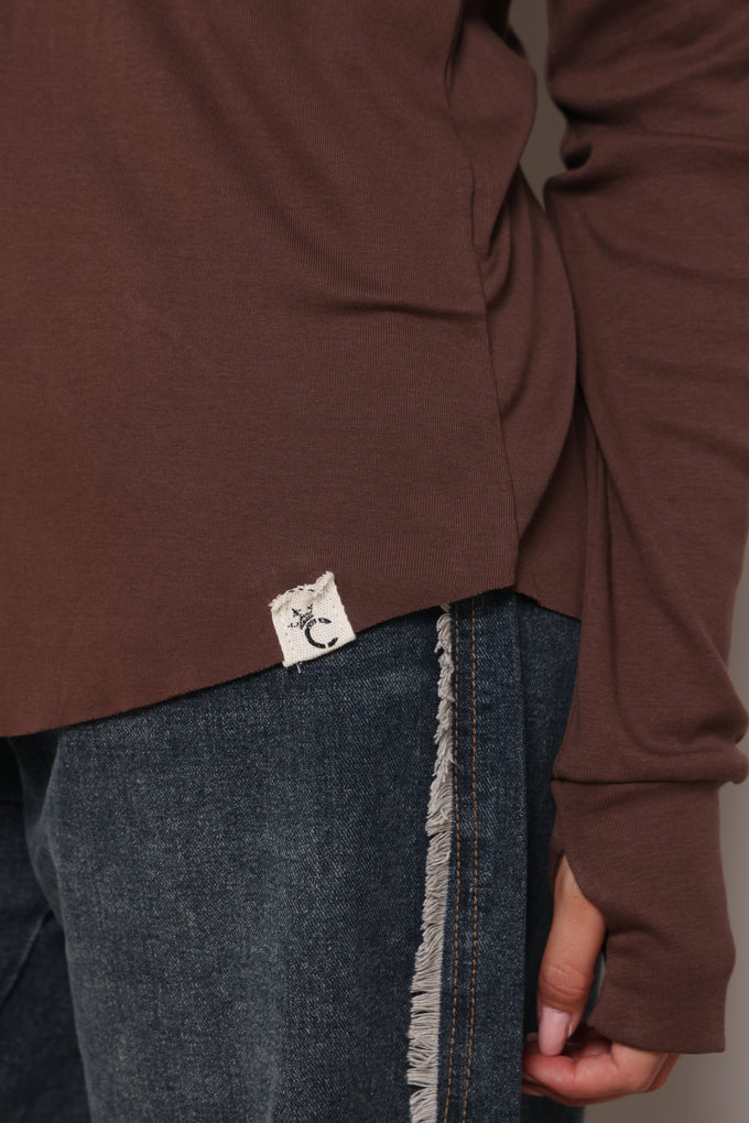 חולצת פיינריב מכופתרת גזורה