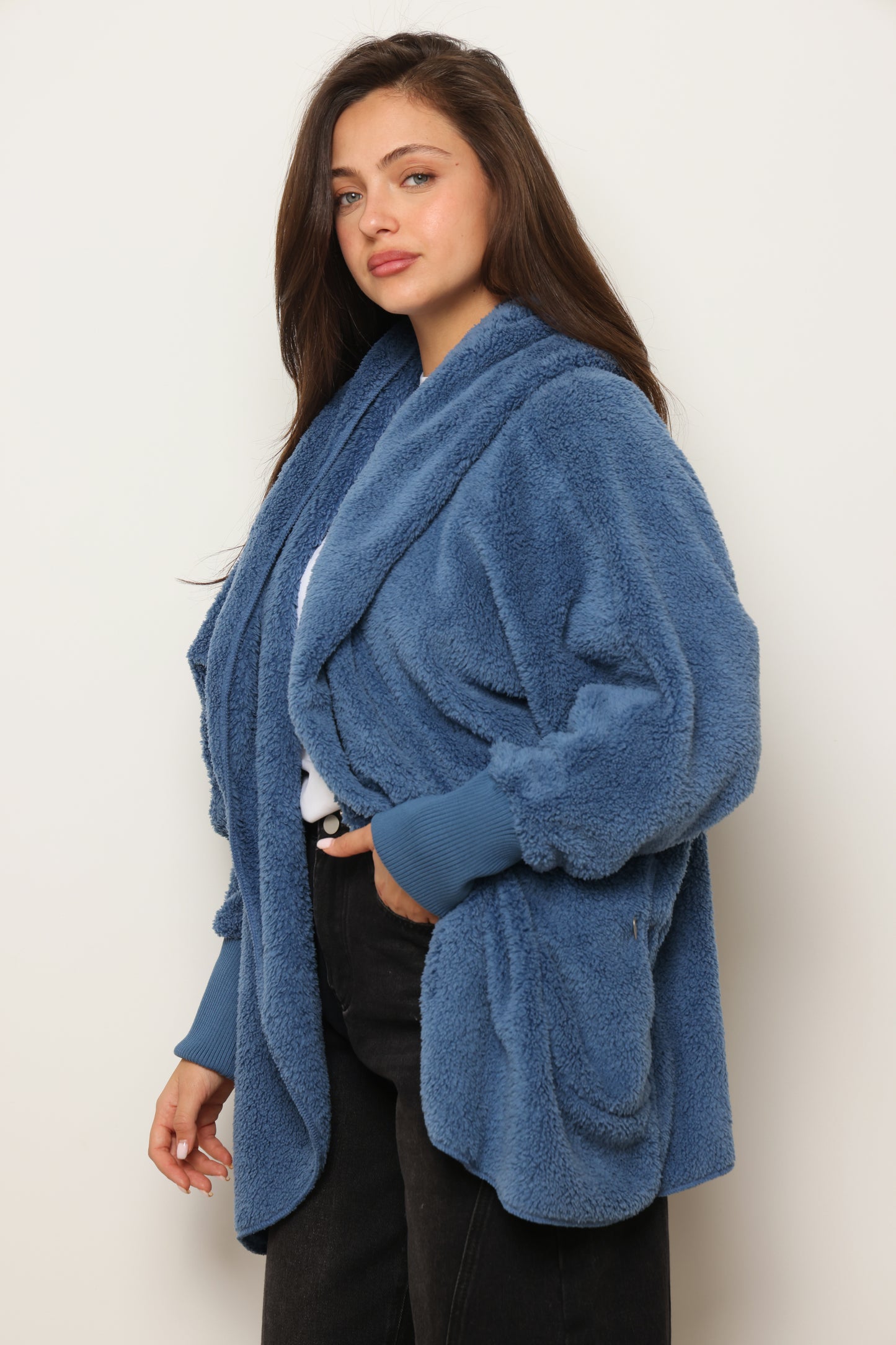 פונצ'ו כירבולית מנג'ט | כחול