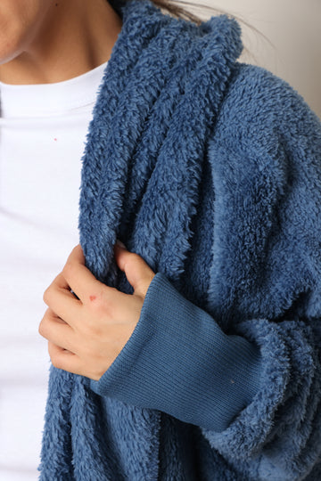 פונצ'ו כירבולית מנג'ט | כחול