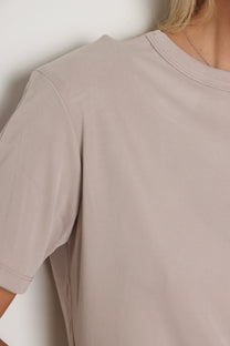 חליפת ניקי כותפות מודאל