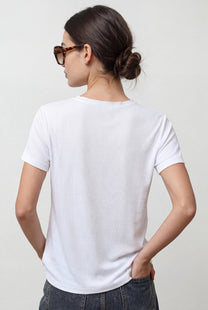 חולצת וי גזור ריב סלאב