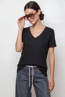 חולצת וי גזור ריב סלאב