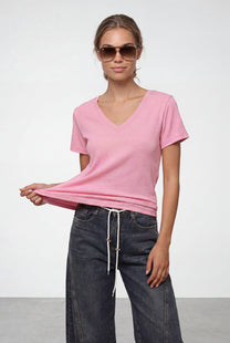 חולצת וי גזור ריב סלאב