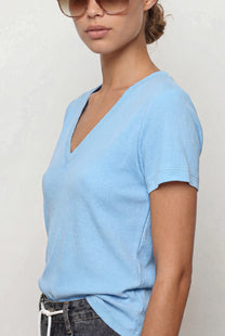 חולצת וי גזור ריב סלאב