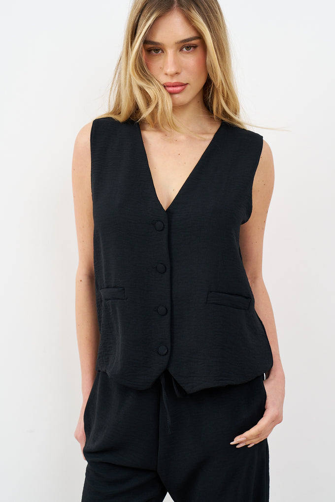 חליפת ווסט לורי