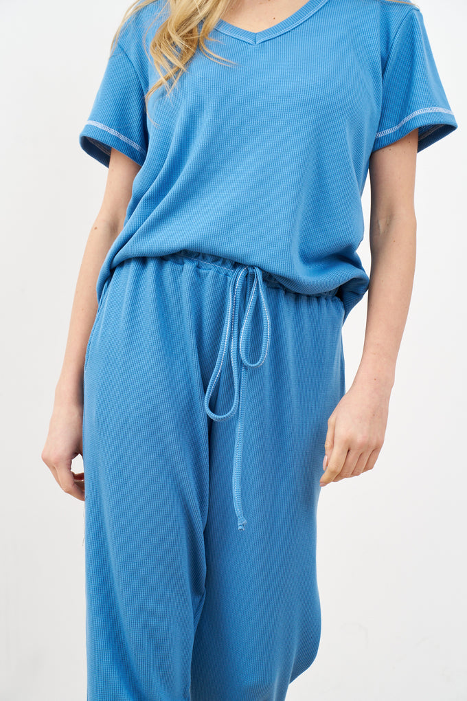 חליפת וי וופל תפר לבן