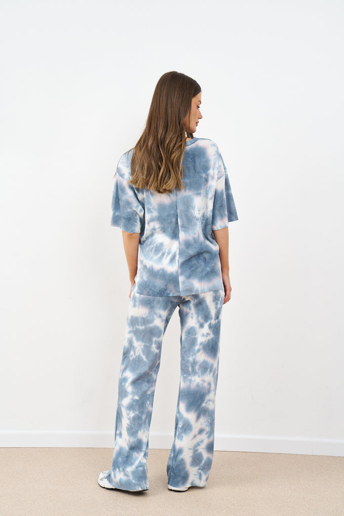 חליפת אוברסייז טיידי