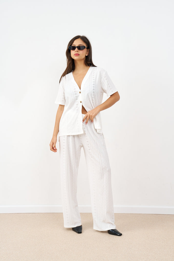 חליפת יולי קרושה