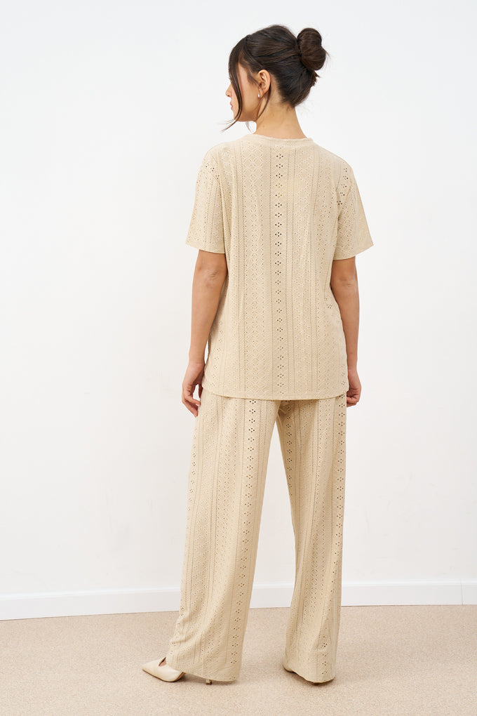 חליפת יולי קרושה