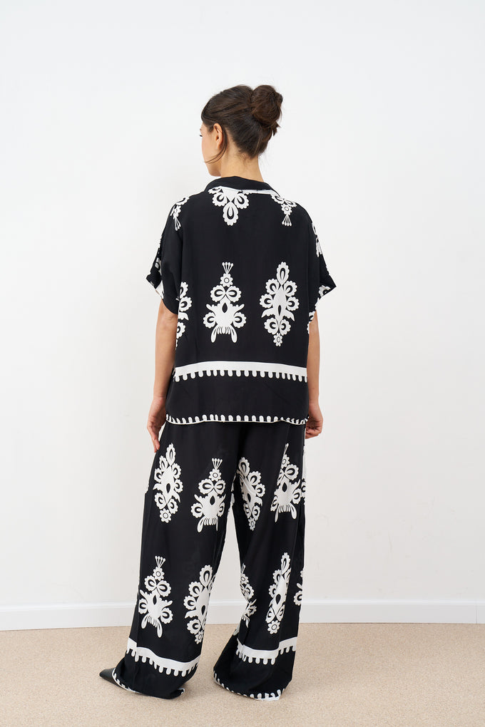 חליפת ויסקוזה אתני