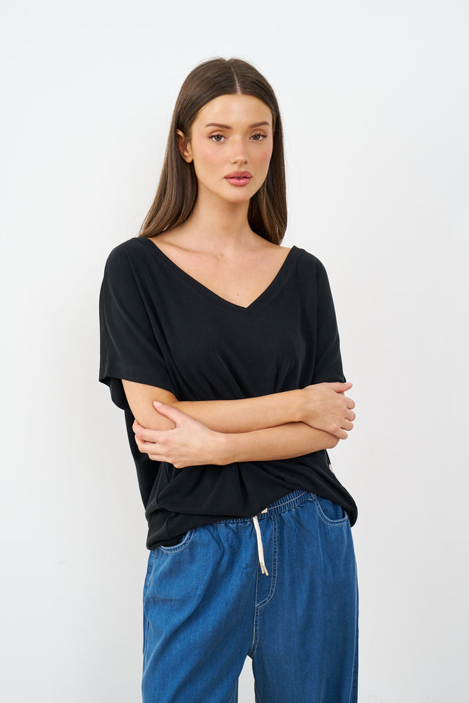 טוניקת וי מודאל