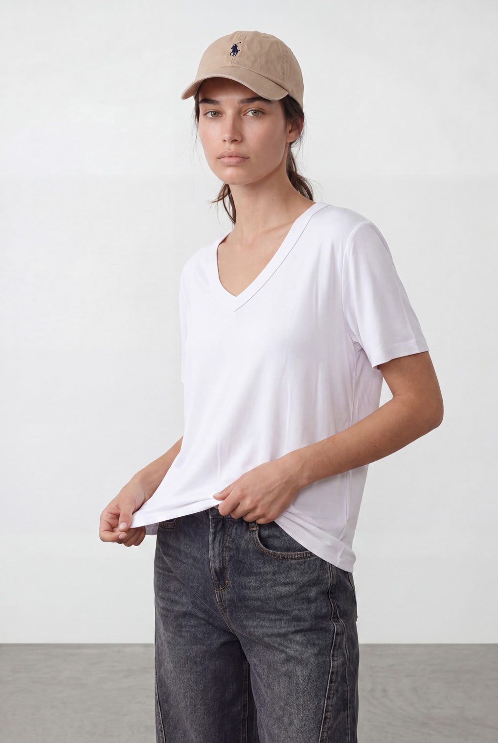 חולצת וי סימפוניה ש. קצר