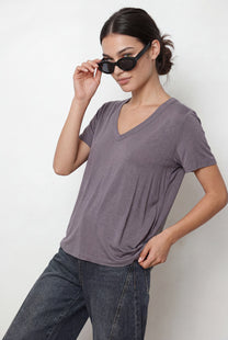 חולצת וי סימפוניה ש. קצר