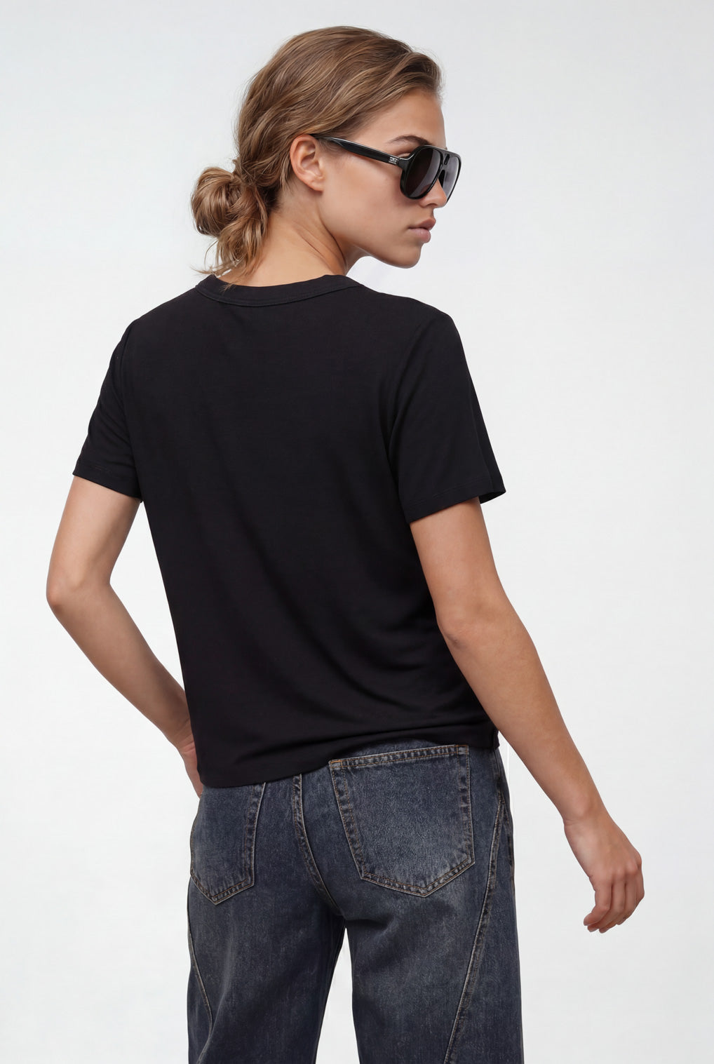 חולצת וי סימפוניה ש. קצר