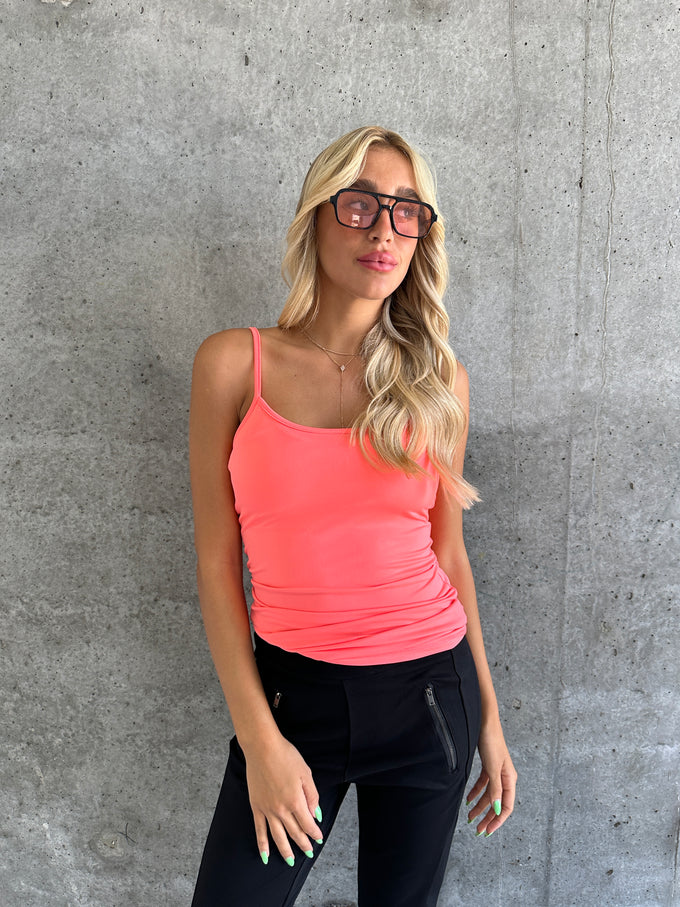 גופיה ספגטי BASIC